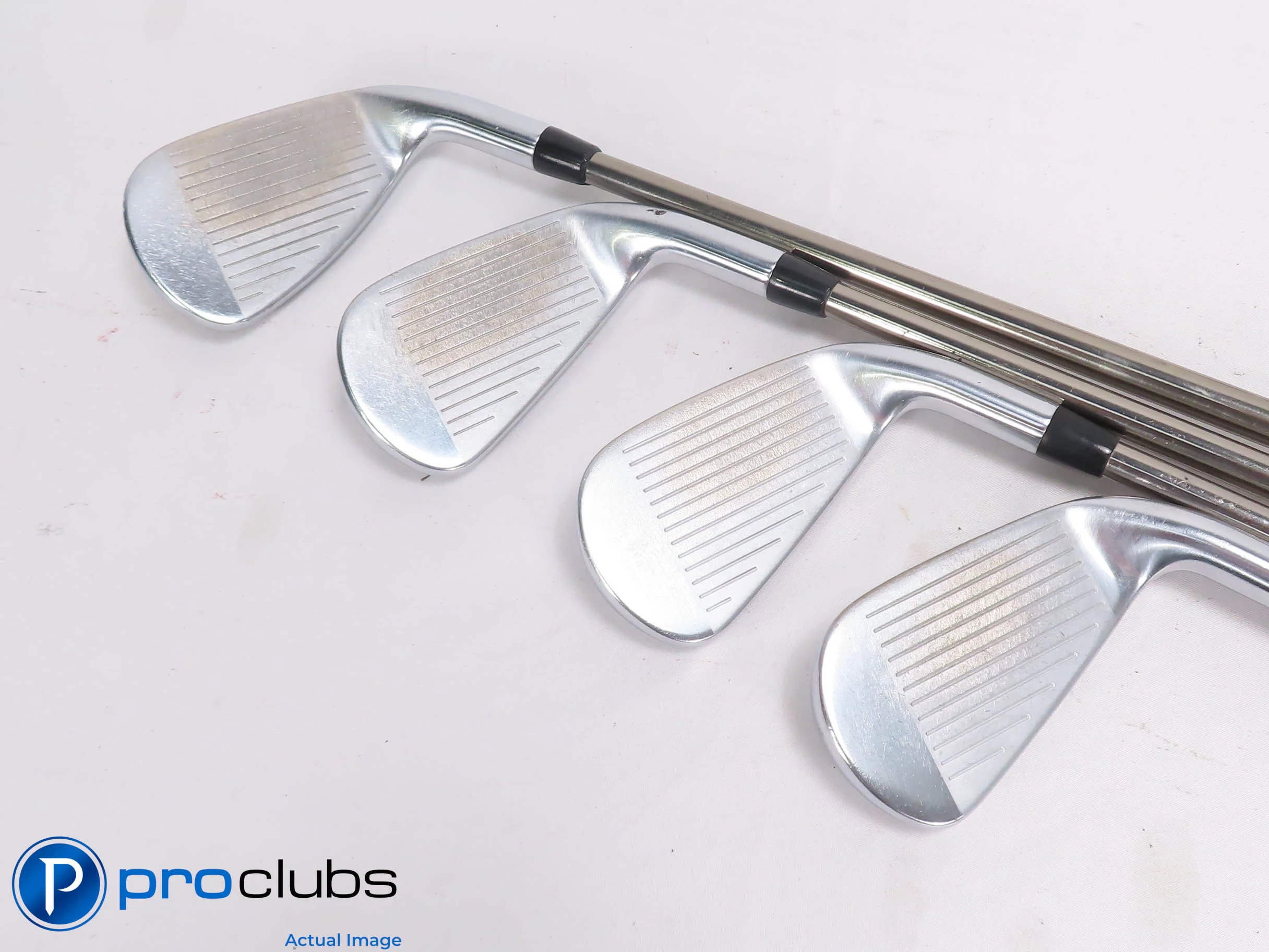 Left Handed Titleist '21 T300 5-PW,GW Iron Set Stiff Flex Graphite +1/2" 506530 - Image 4