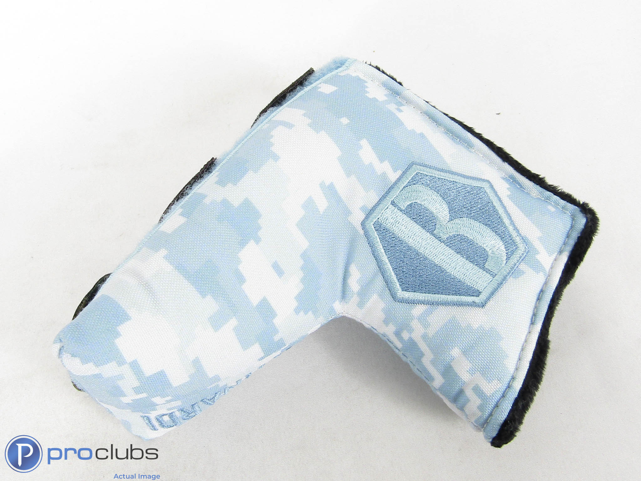 New Bettinardi Blue Digital Dusty Camo Veterans Day Patch Blade Headcover-506646