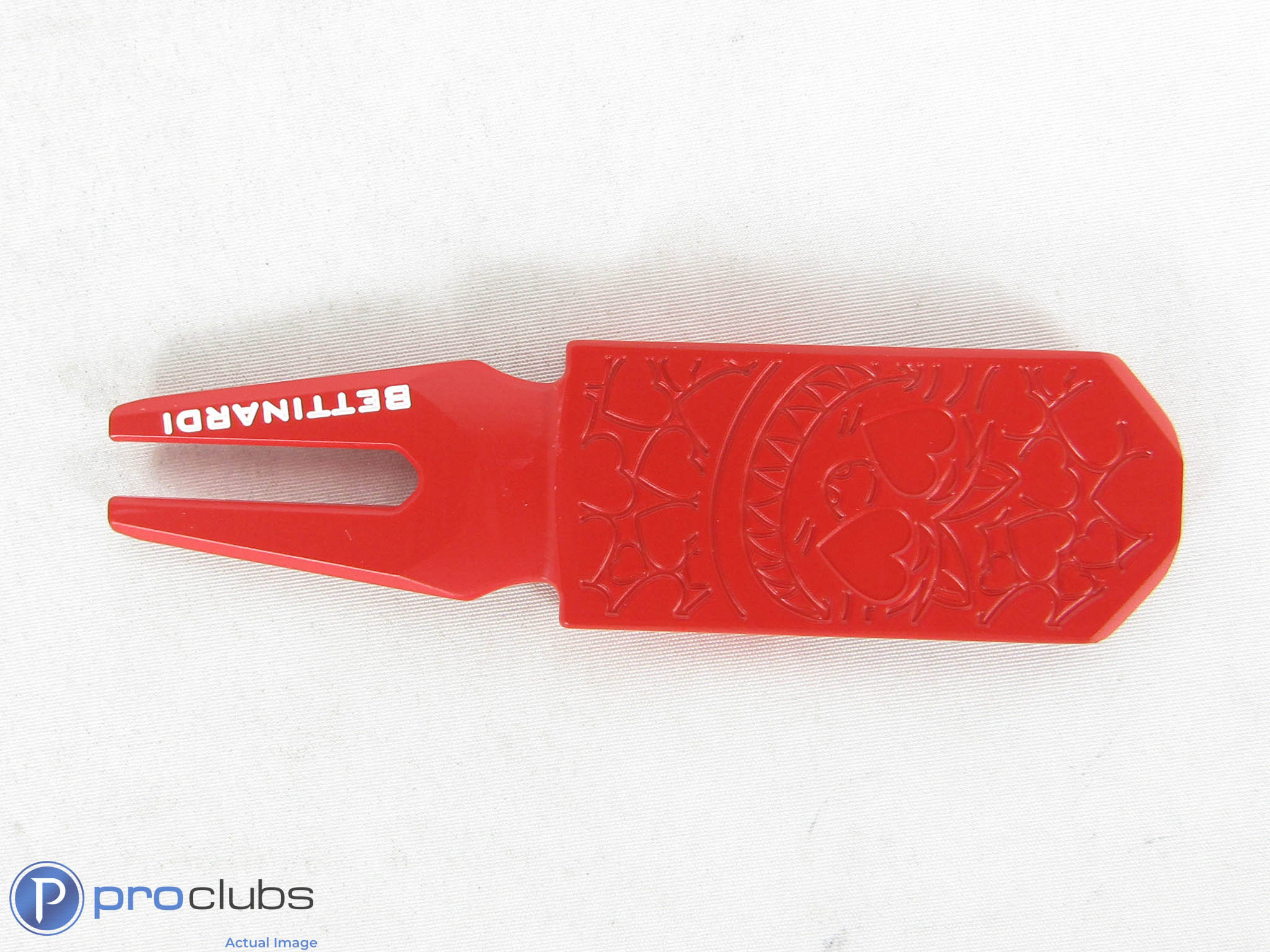 New! Bettinardi Valentines Day Red Multi Icon Divot Tool - 507588 - Image 2