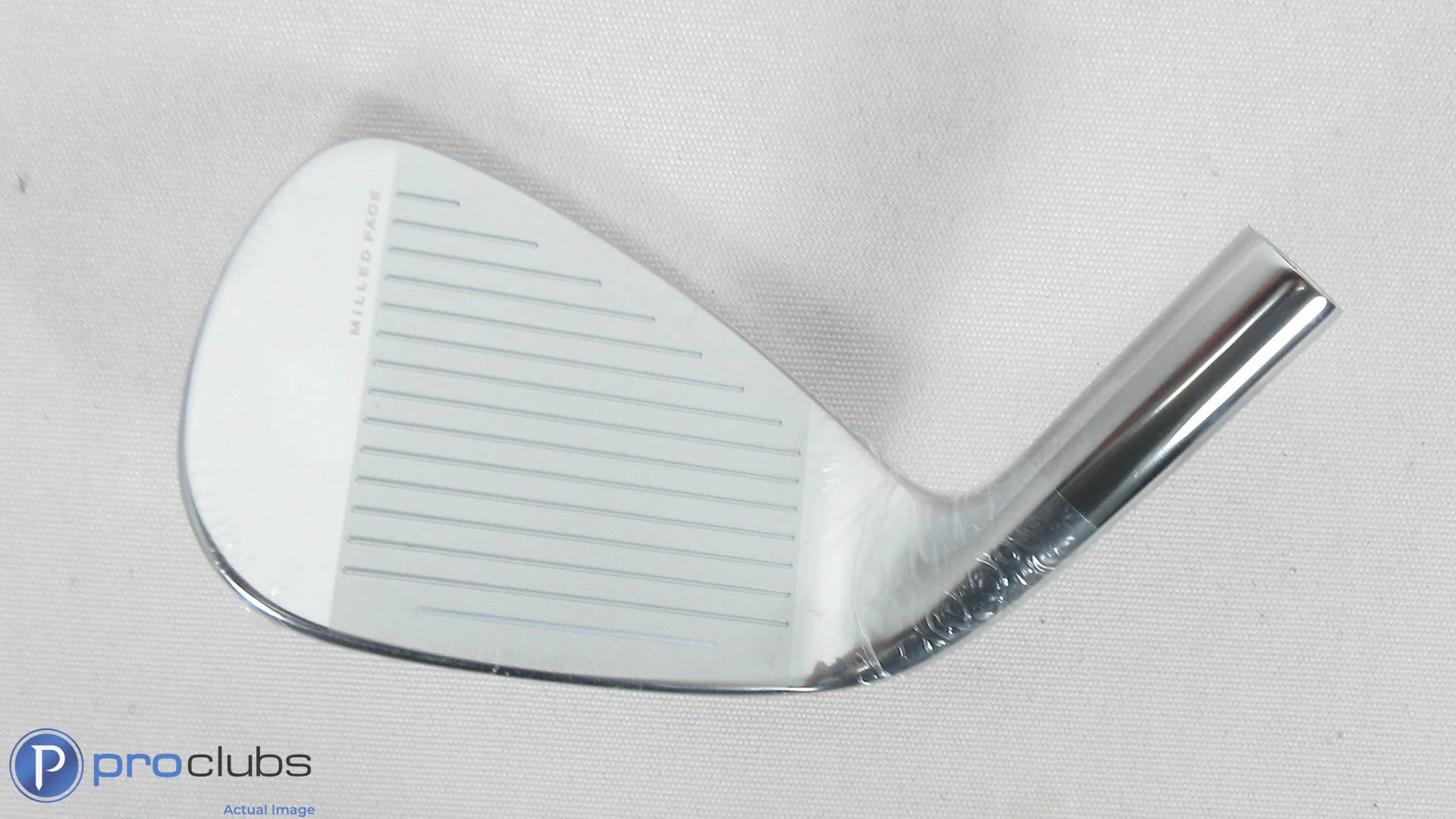 NEW! Cobra King SZ One Length PW Iron - Head Only - R/H 394799 - Image 2