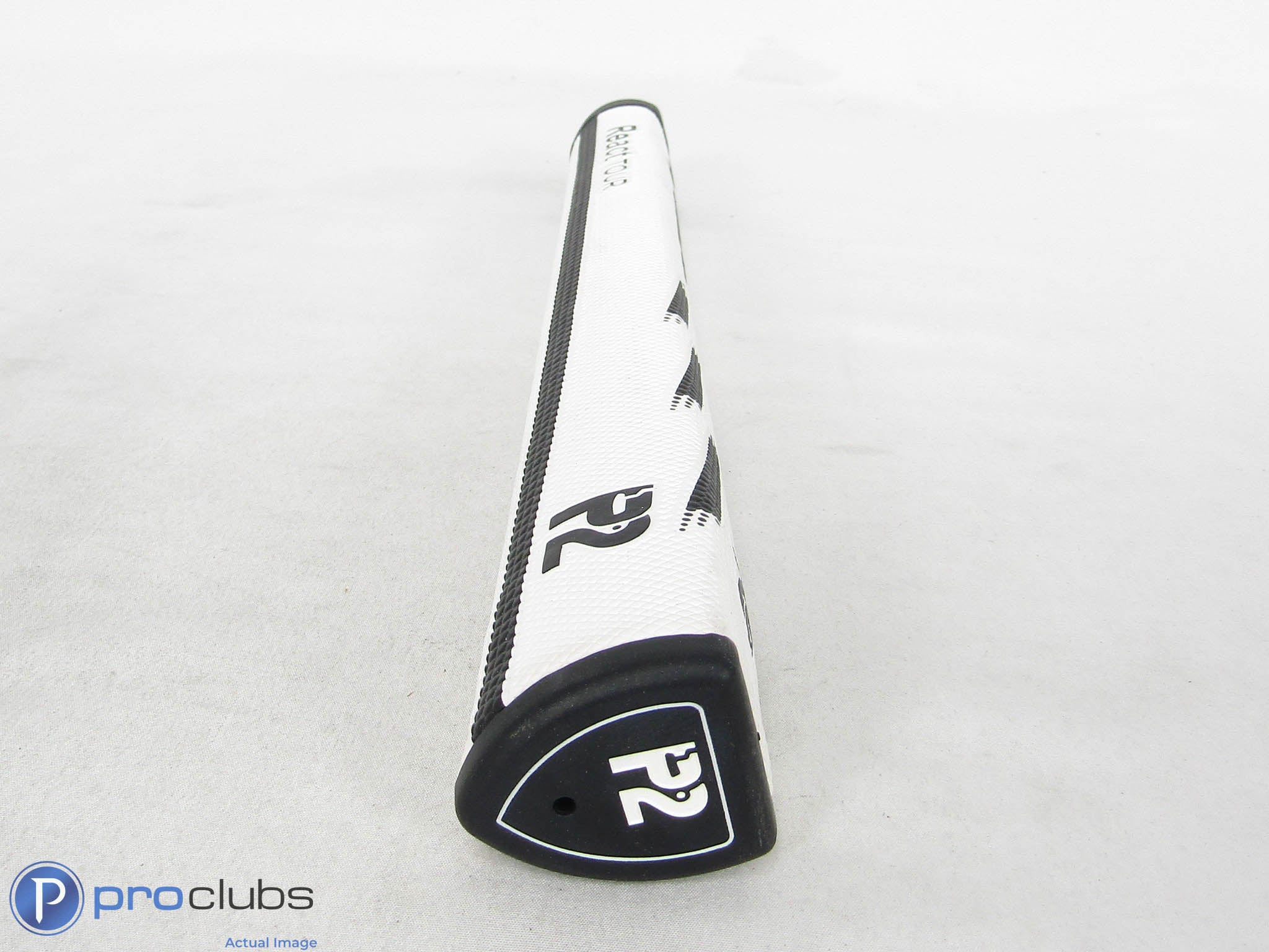 New! P2 White React Tour Putter Grip - 508987 - Image 3