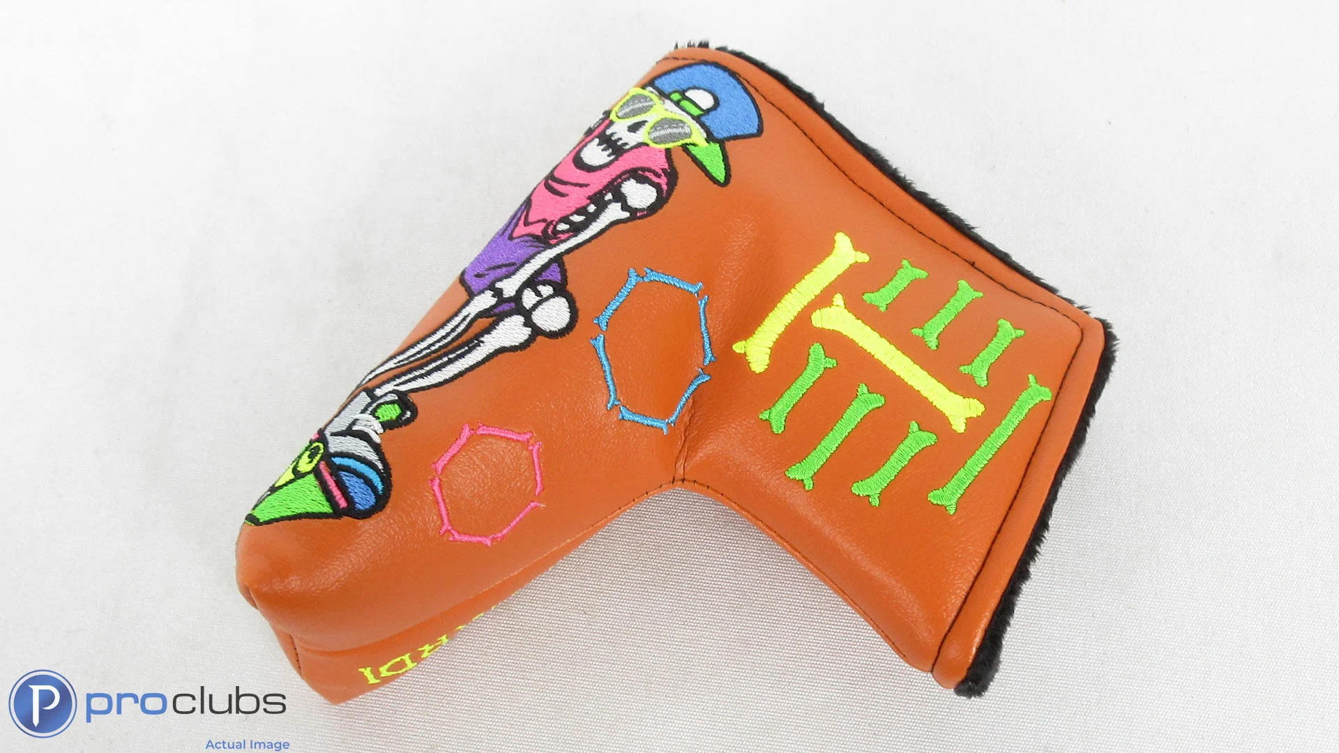 Rare! Bettinardi Skateboarding Skull and Bones Blade Headcover - 400437 - Image 2