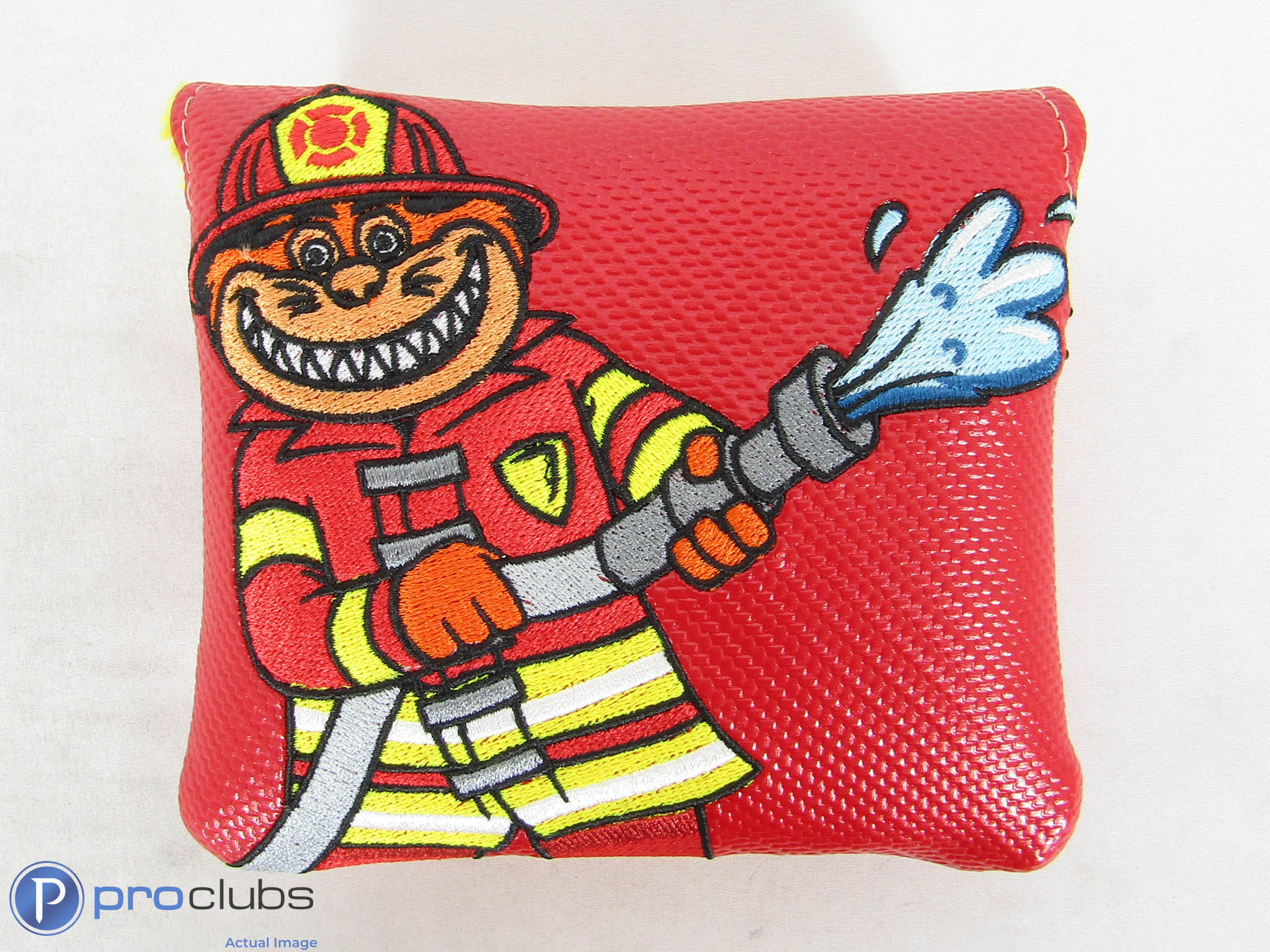 New! Bettinardi T-Hive Firefighter Fat Cat Mallet Putter Headcover - 506315